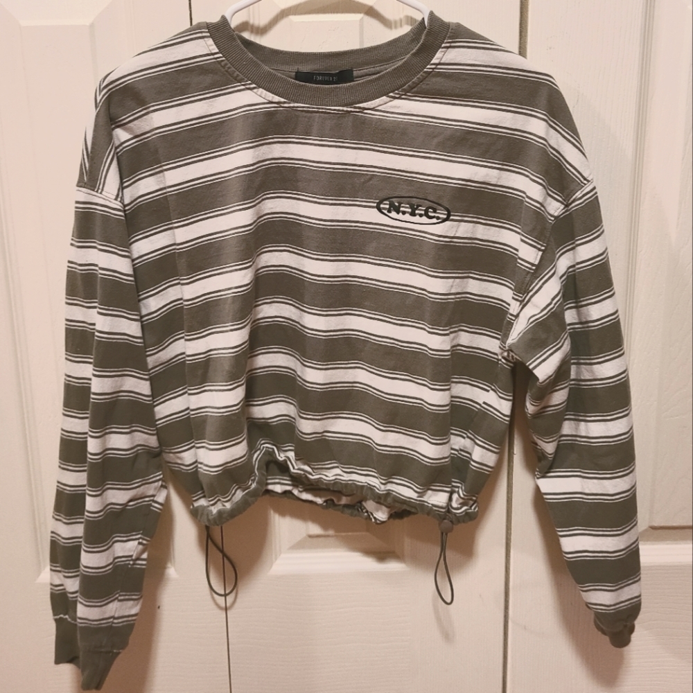 Forever 21 N.Y.C. Stripped Longsleeve Tee